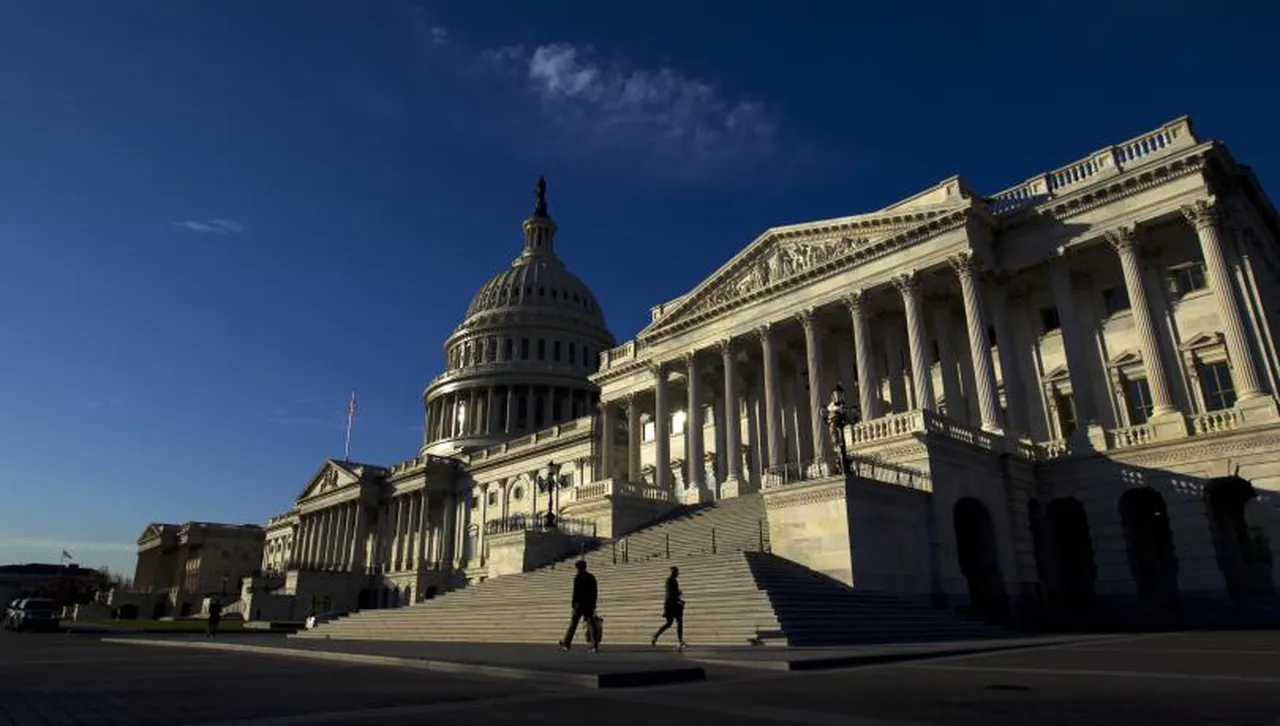 Правителството на САЩ спря да работи: Конгресът не намери решение за бюджетната безизходица