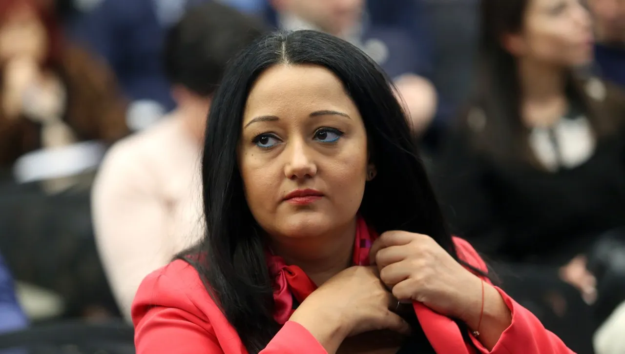 Лиляна Павлова: На България няма да й се налага да спасява страни от еврозоната