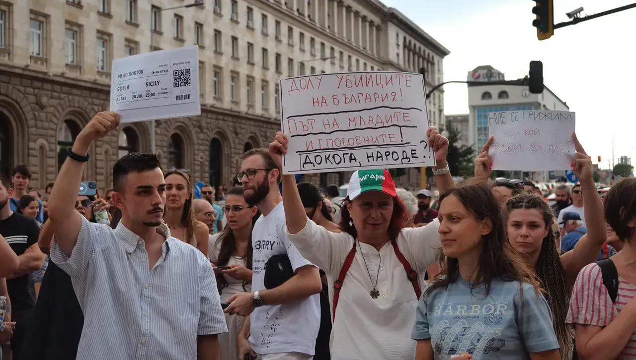 Протестът на младите лекари: Няма да мълчим, няма да търпим