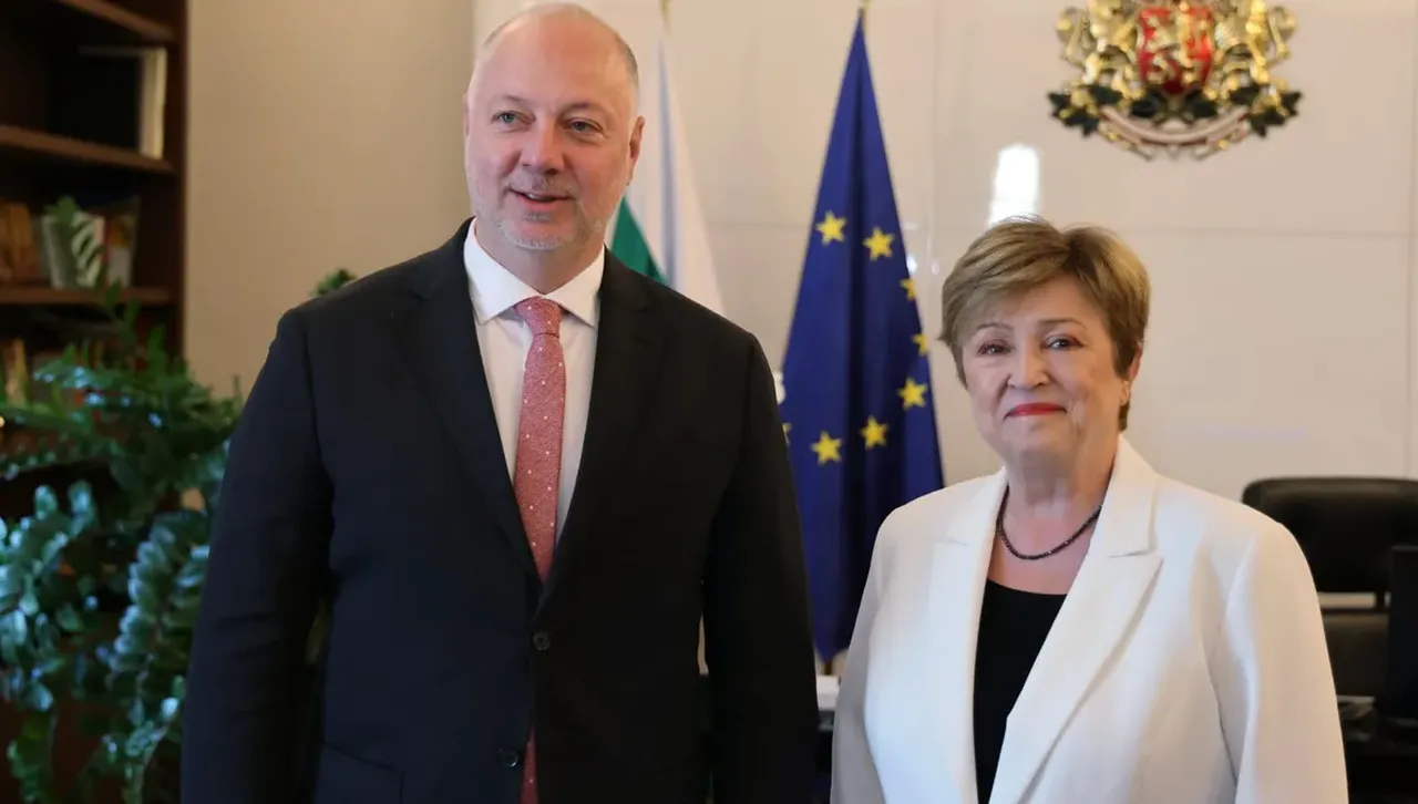 Росен Желязков към Кристалина Георгиева: Еврото отваря нова страница пред българската икономика