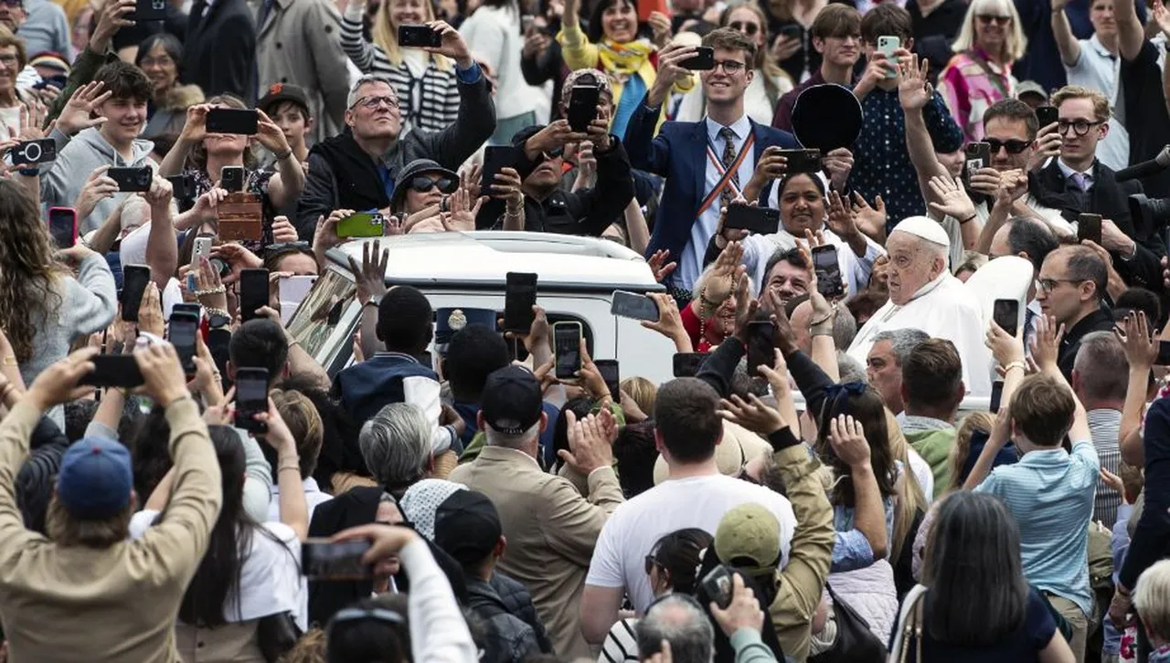 Отец Димитър Димитров: Папа Франциск беше силен духовен лидер излъчваше светлина и надежда