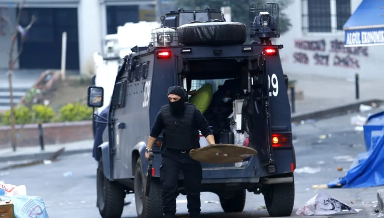 Турция задържа 46 души в антитерористична операция срещу „Ислямска държава“