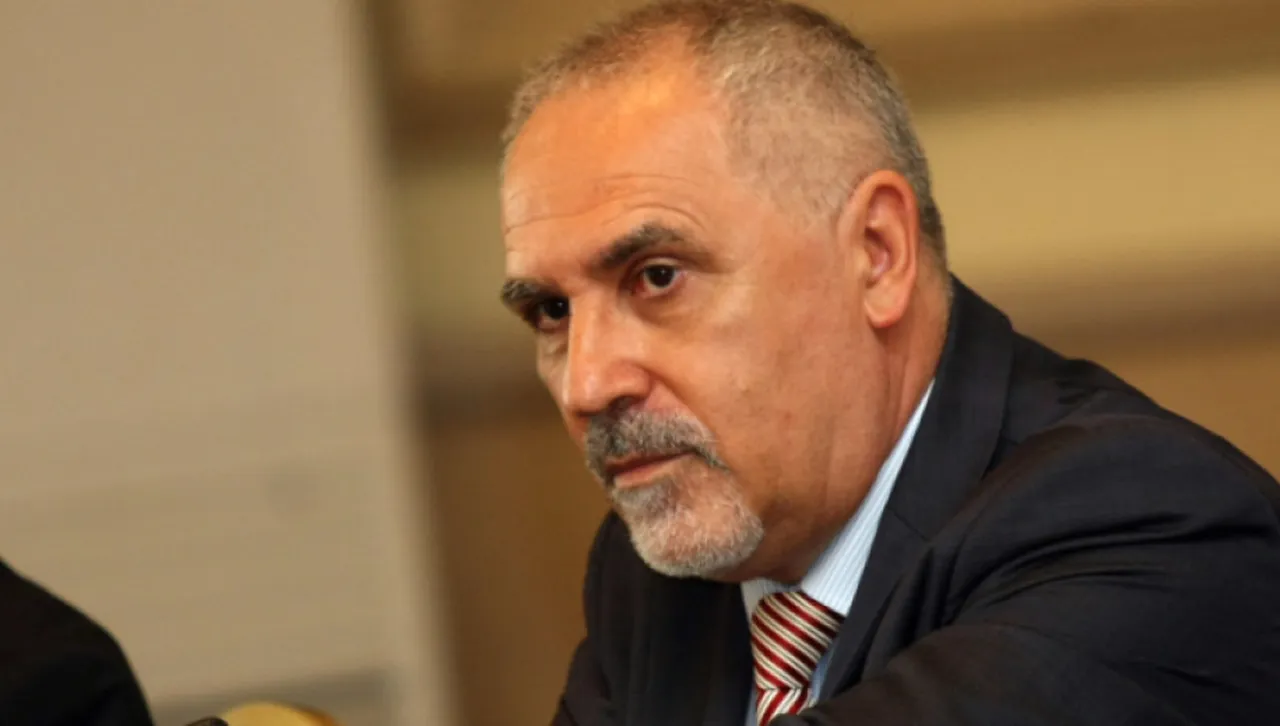 Любомир Кючуков: Ако Киев бланкетно отхвърли мирния план, ще ескалира рязко конфликта