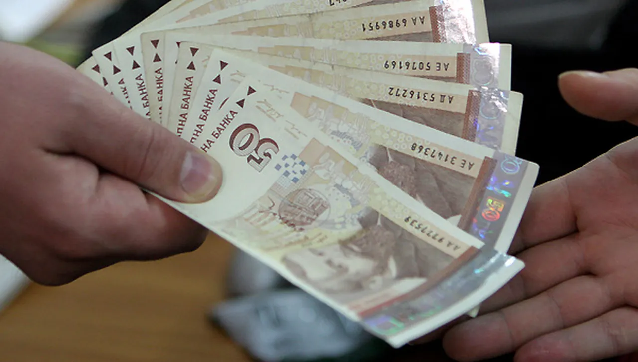 Руснак е начело на банда, заляла с фалшиви банкноти наши чейндж бюра и казина