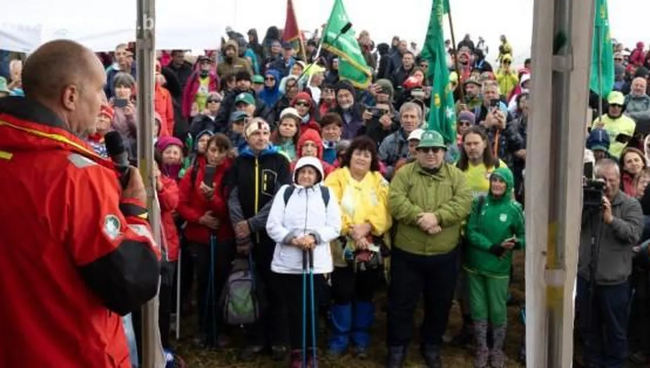 Радев приветства участниците в събора на Черно връх, но остави българите без послание