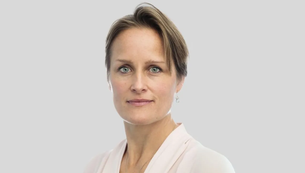 Първата жена начело на британската разузнавателна служба MI6: дядо ѝ е бил украинец с тъмно минало