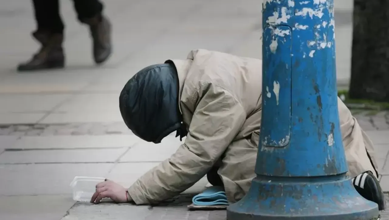 Евростат с тревожна статистика: България е лидер по бедност в ЕС