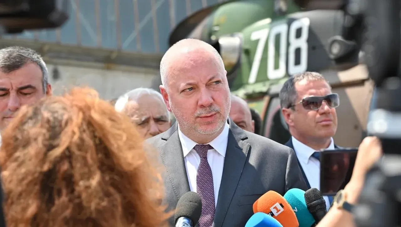 Кабинетът отпусна почти 2 млн.  по национални програми за образование