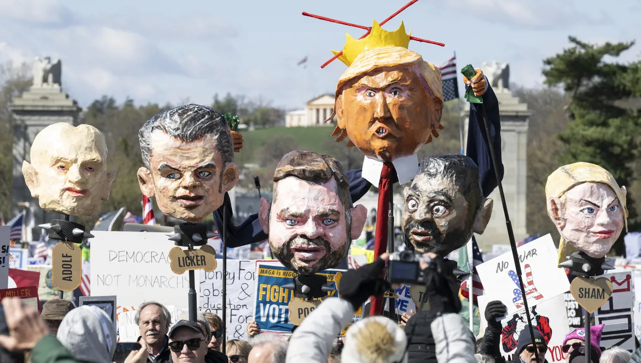 Мащабни протести No Kings в САЩ: Тръмп трябва да си тръгне веднага!