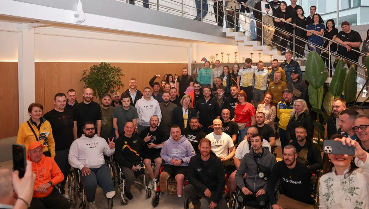 Принц Хари изненадващо пристигна в Украйна