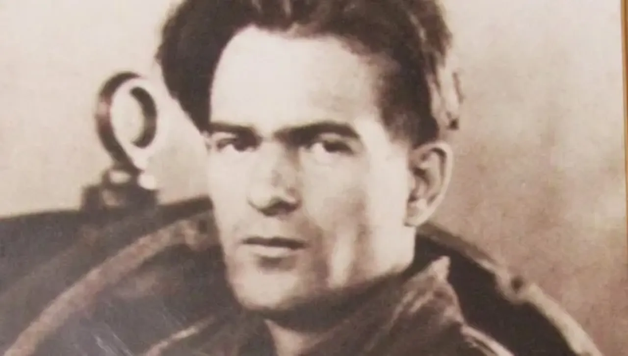 Поет антифашист или платен агент на Москва - архивите казват истината за Вапцаров