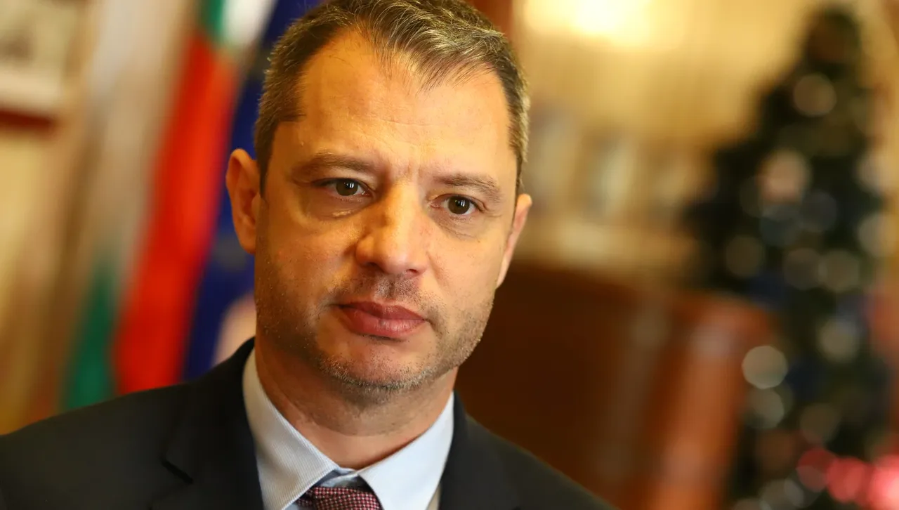 Делян Добрев: ПП-ДБ готвят вот на недоверие, не изключвам предсрочни избори