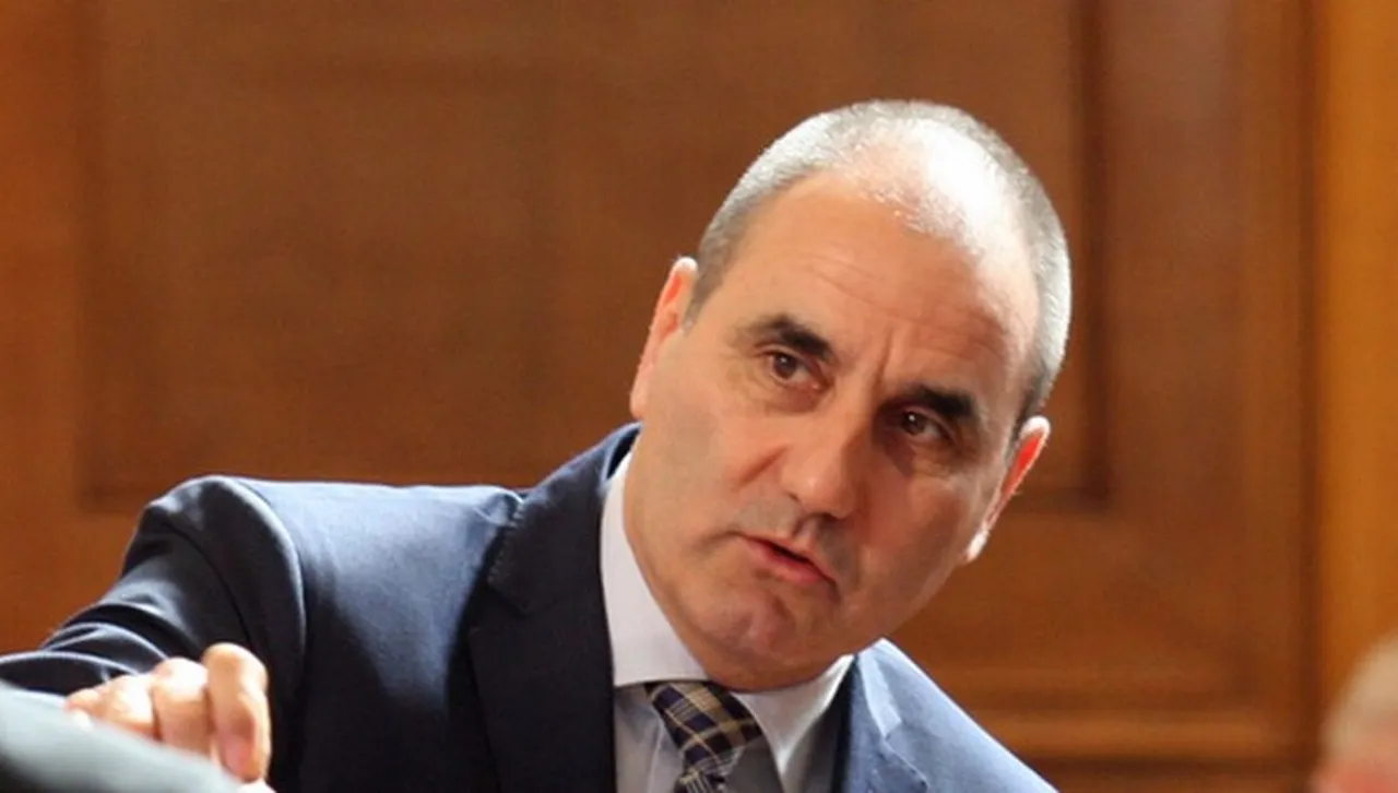   Цветанов: Когато общински служител вади юмрука вместо закона – това е насилие