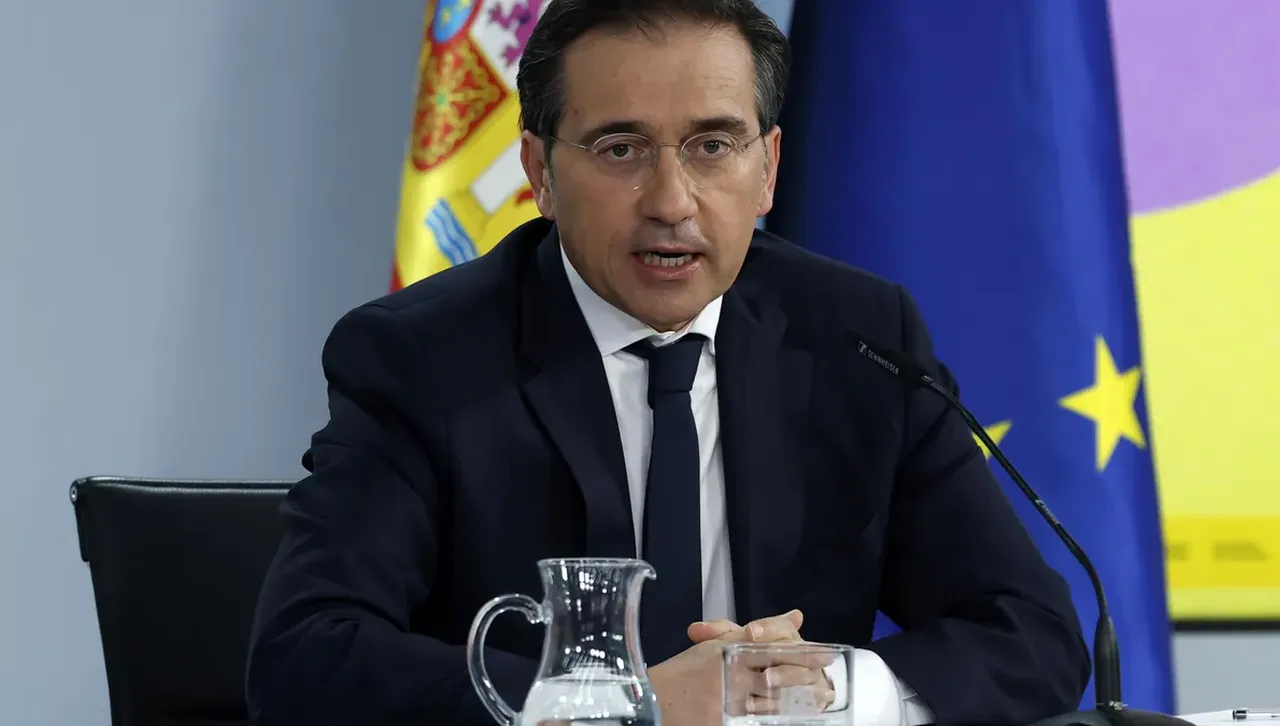 Мадрид изригна срещу САЩ - уличи говорителя на Белия дом в манипулации