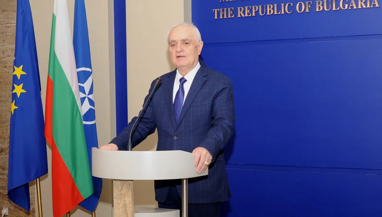 Премиерът получава доклад с рисковете за България от Министерството на отбраната 