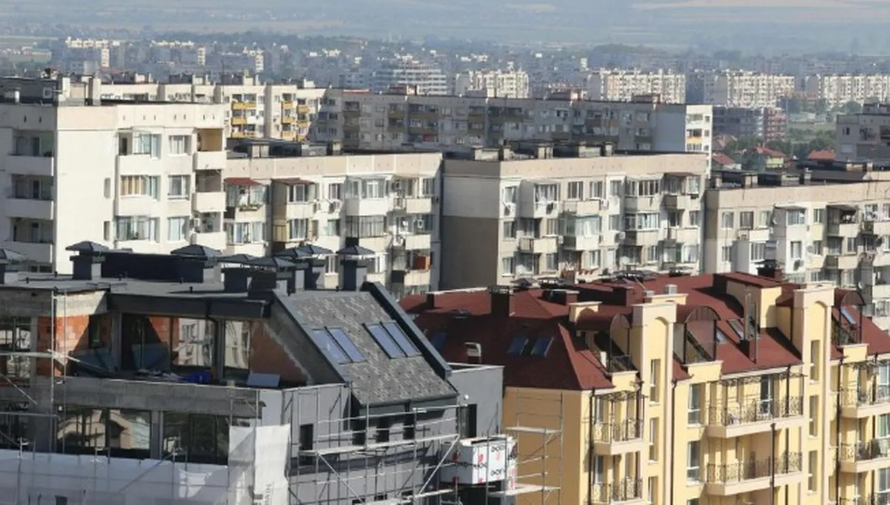 Панелните жилища поскъпват колкото новите имоти 