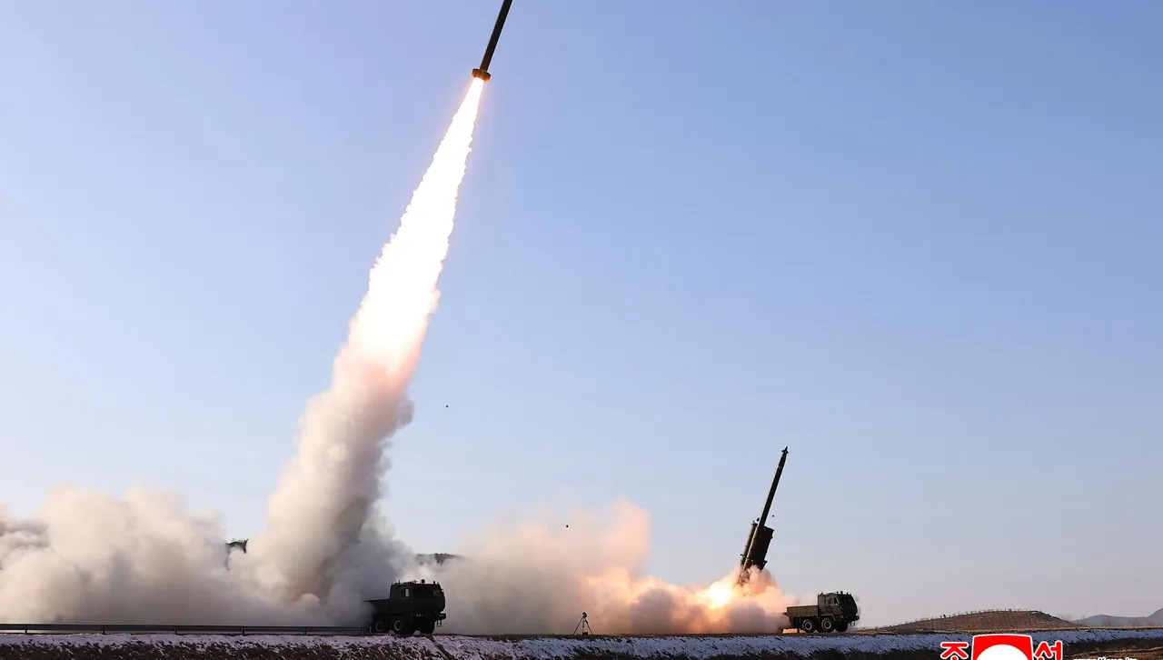 Северна Корея изстреля 10 балистични ракети към Японско море