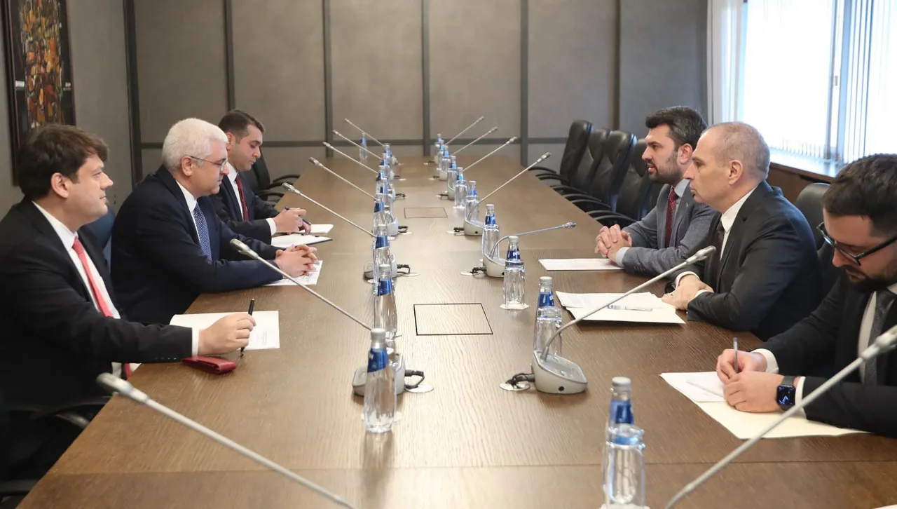 Външният министър Георг Георгиев поиска информация относно причините и начина