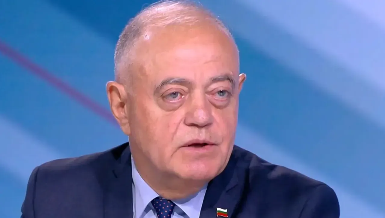 Ген. Атанасов: Бюджет 2026 е на чантаджиите и застоя