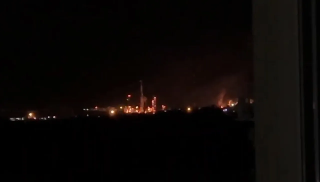 Удар по "Роснефт": Украински дронове поразиха ключова инсталация на Саратовската рафинерия – 7-ми успешен удар