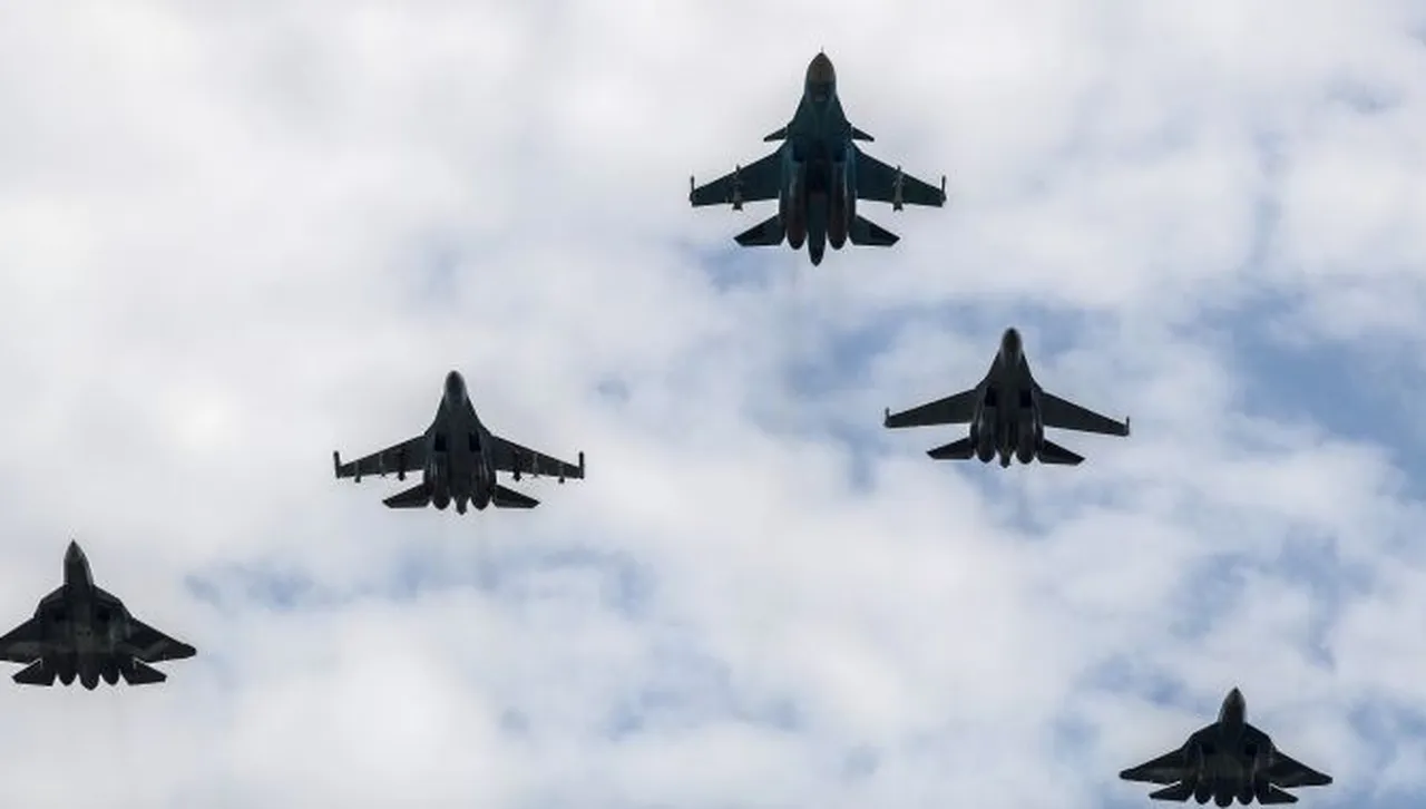 Прехванати и ескортирани са два бомбардировача на руската армия Ту