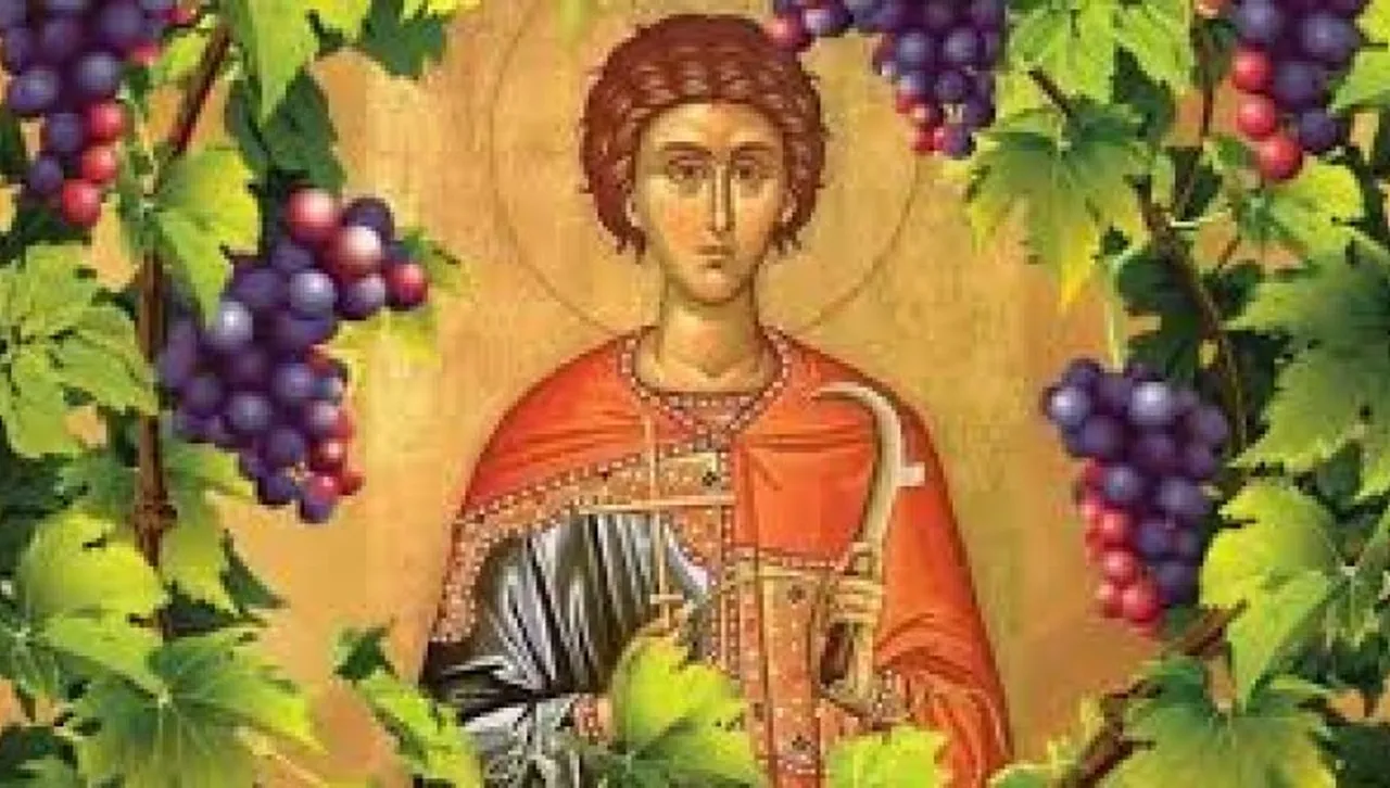 Празникът се почита от лозарите соколарите градинарите и кръчмарите В