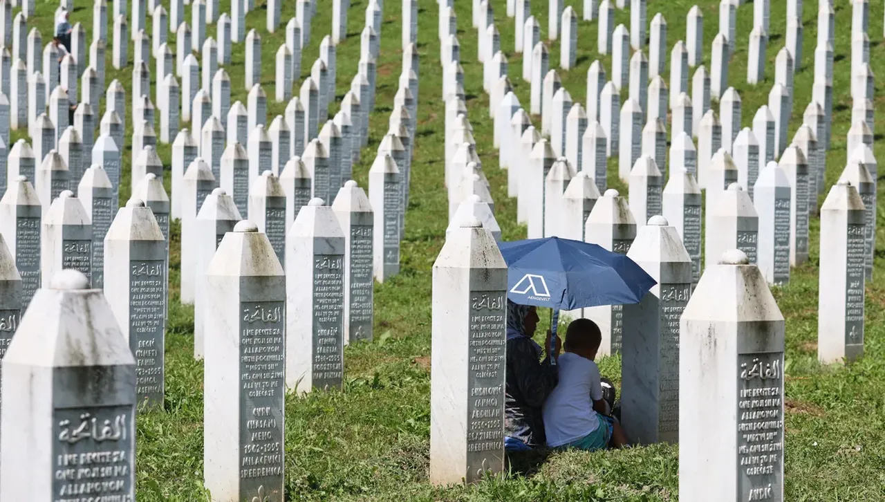 Геноцидът в Сребреница: 1000 жертви остават заровени в мълчание