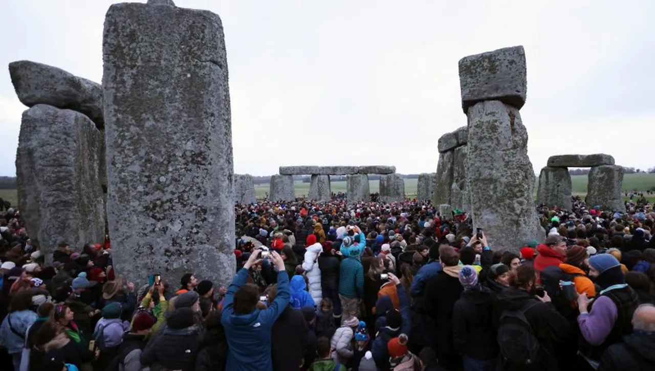 В Дания разкопаха древен градеж, подобен на Стоунхендж