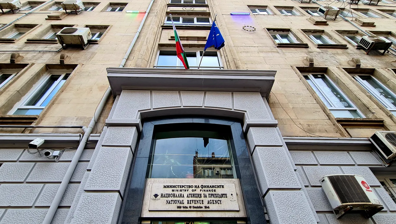 Служебното правителство уволни и шефа на НАП Христо Марков