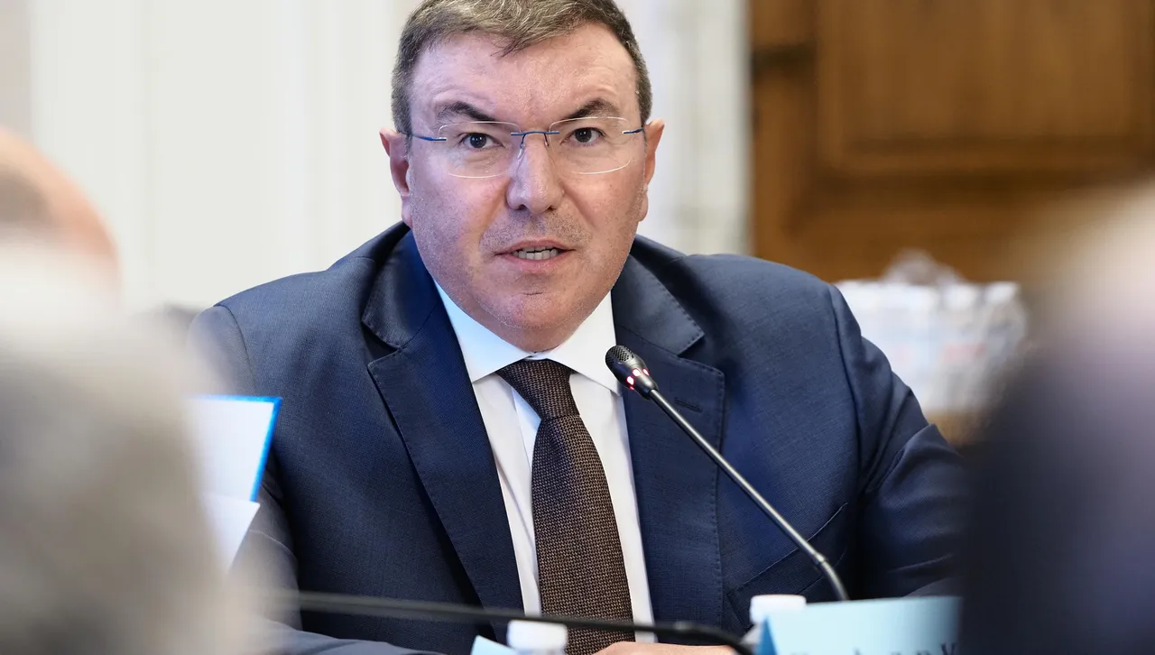 Заместник председателят на парламентарната група на ГЕРБ СДС Костадин Ангелов