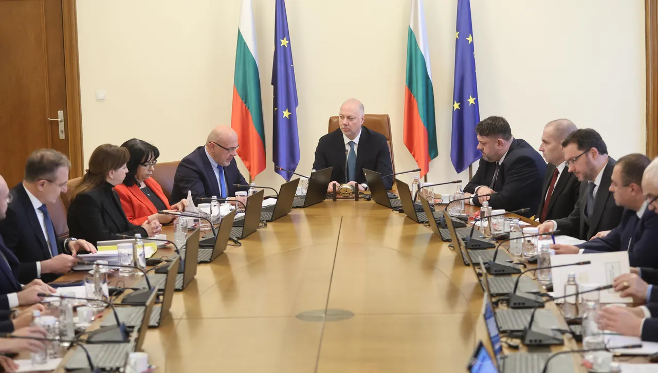 Росен Желязков: Внасяме бюджетите в Народното събрание още днес