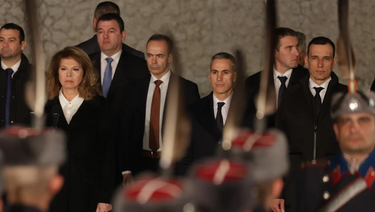 Тържествена церемония и заря-проверка за 3 мирт - участваха Йотова, Назарян и Гюров