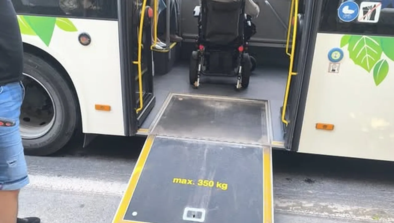 Колко ще струват билетите и картите за транспорта в София след влизането на еврото?