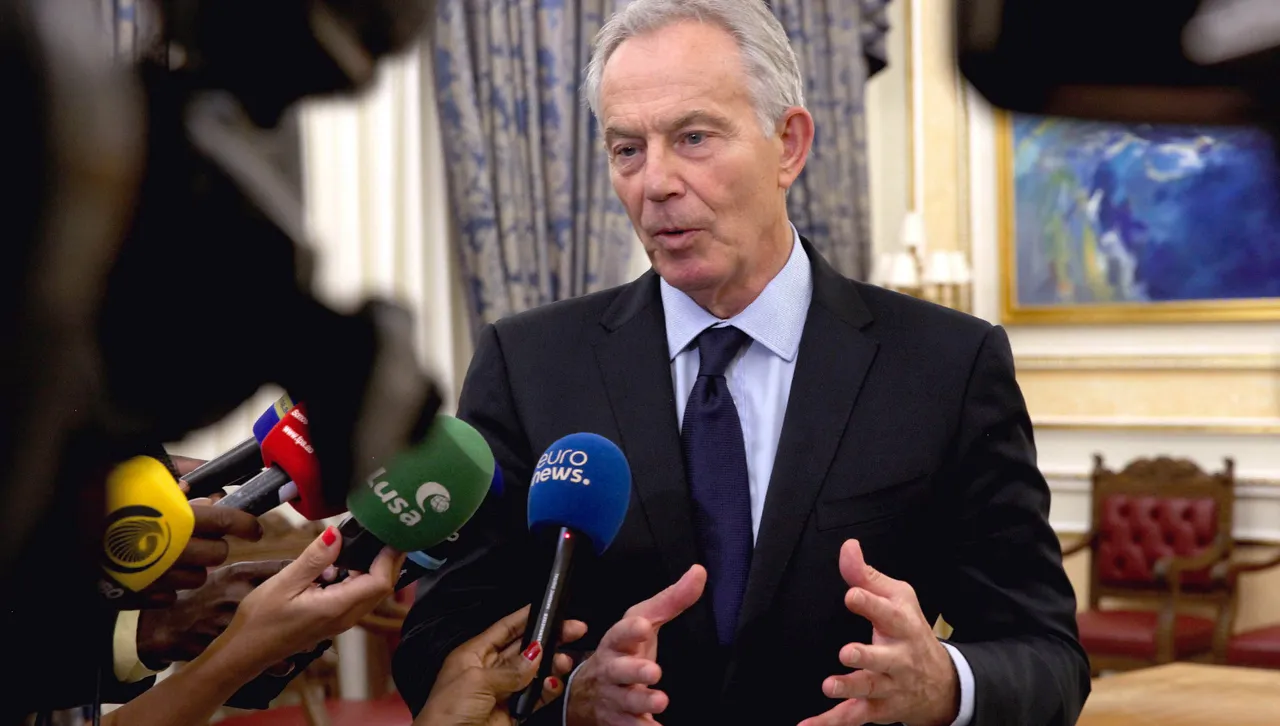 Докладът е изготвен с участието на бившия британски премиер Тони