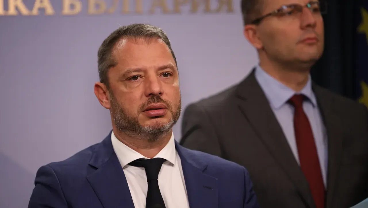 Делян Добрев: Препоръчвам на ПП рев, тръшкане и сръбска музика 