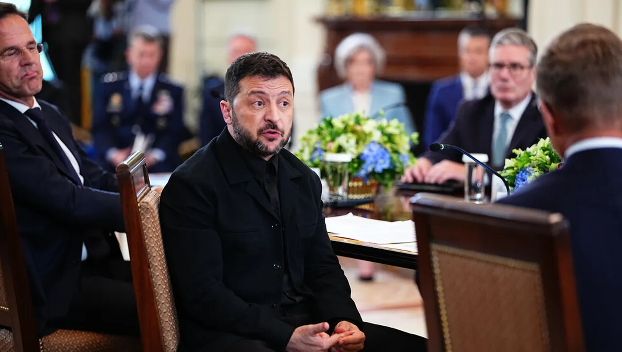 Европейските лидери в Париж показа общ фронт за Украйна но