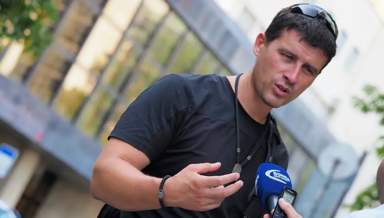 Антикорупционната комисия и МВР атакуваха офиси свързани с партия „Величие“, разседват имотни измами и пране на пари