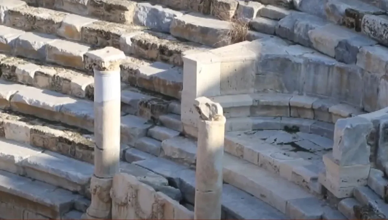 В библейски град откриха огромна 2000-годишна римска зала с християнски символи