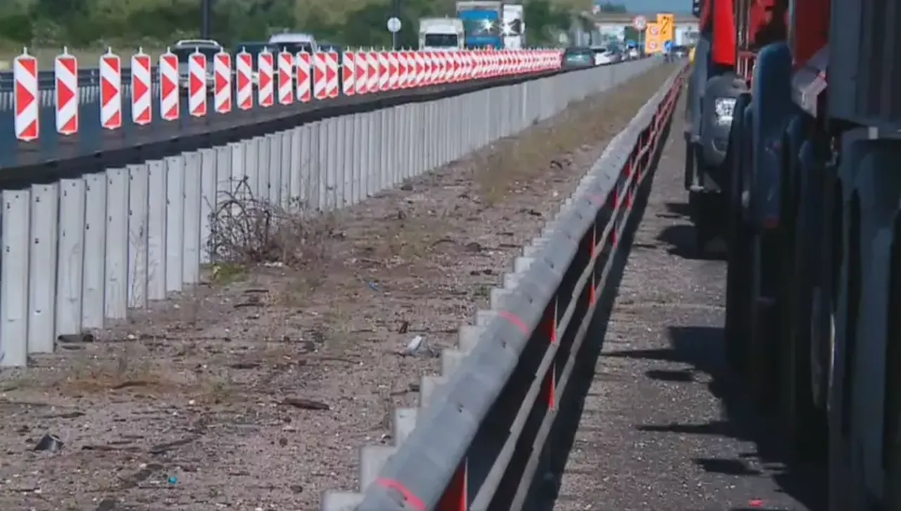 Катастрофа и тапа затрудниха движението на 104-ия км. по АМ "Тракия"