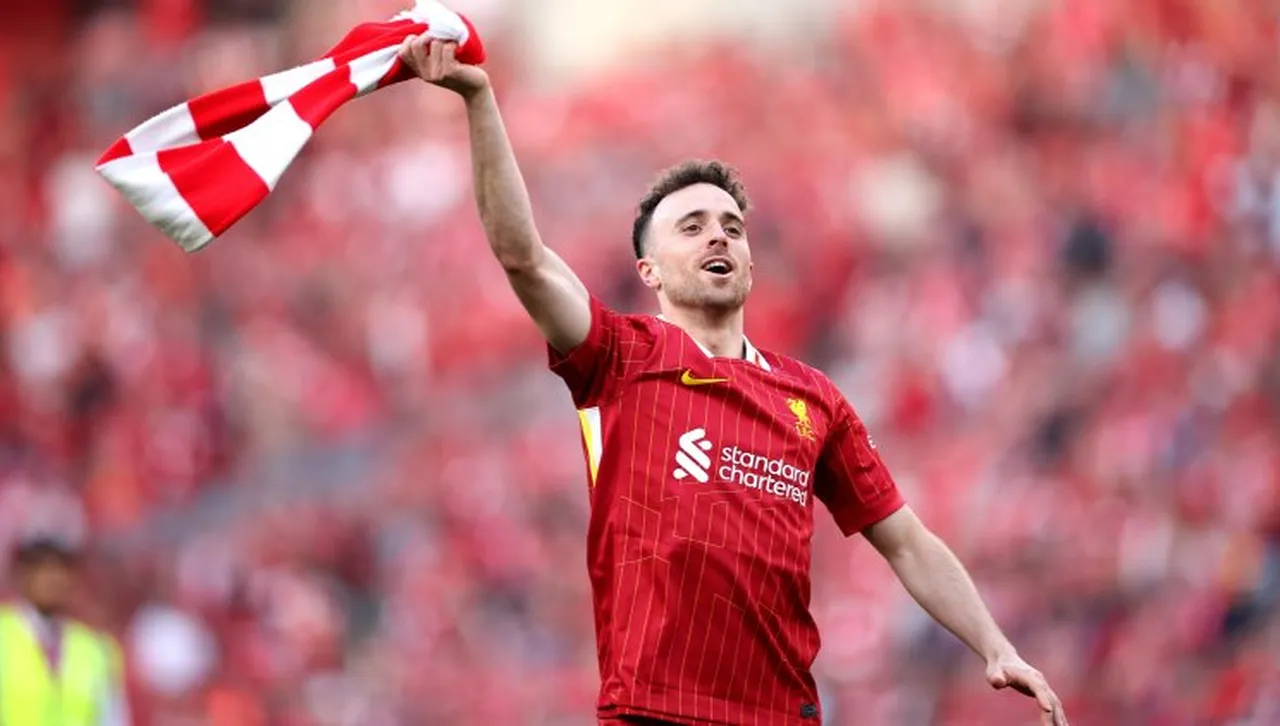 Загина футболна легенда: Звезда на Ливърпул катастрофира фатално