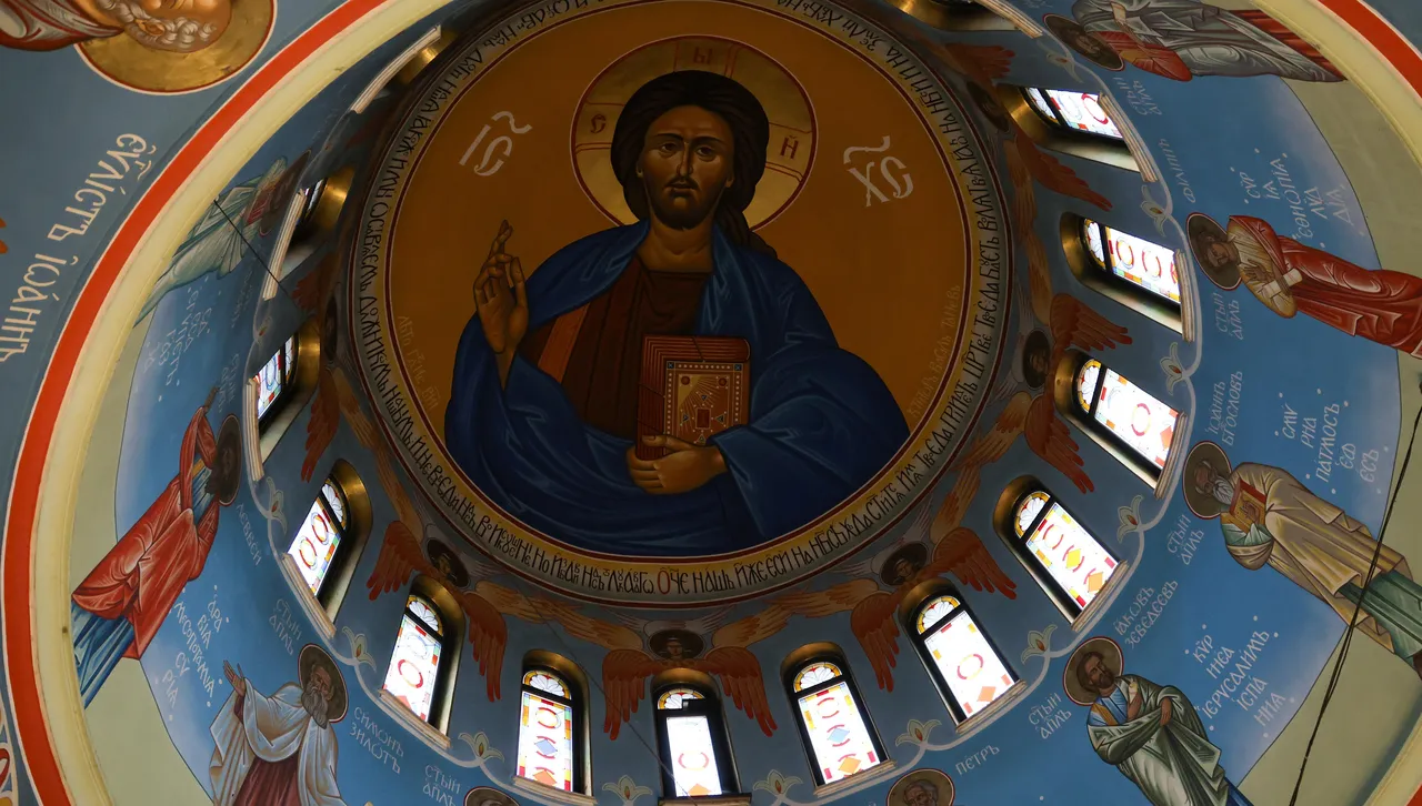 Днес е третата неделя от Великия пост - Неделя Кръстопоклонна