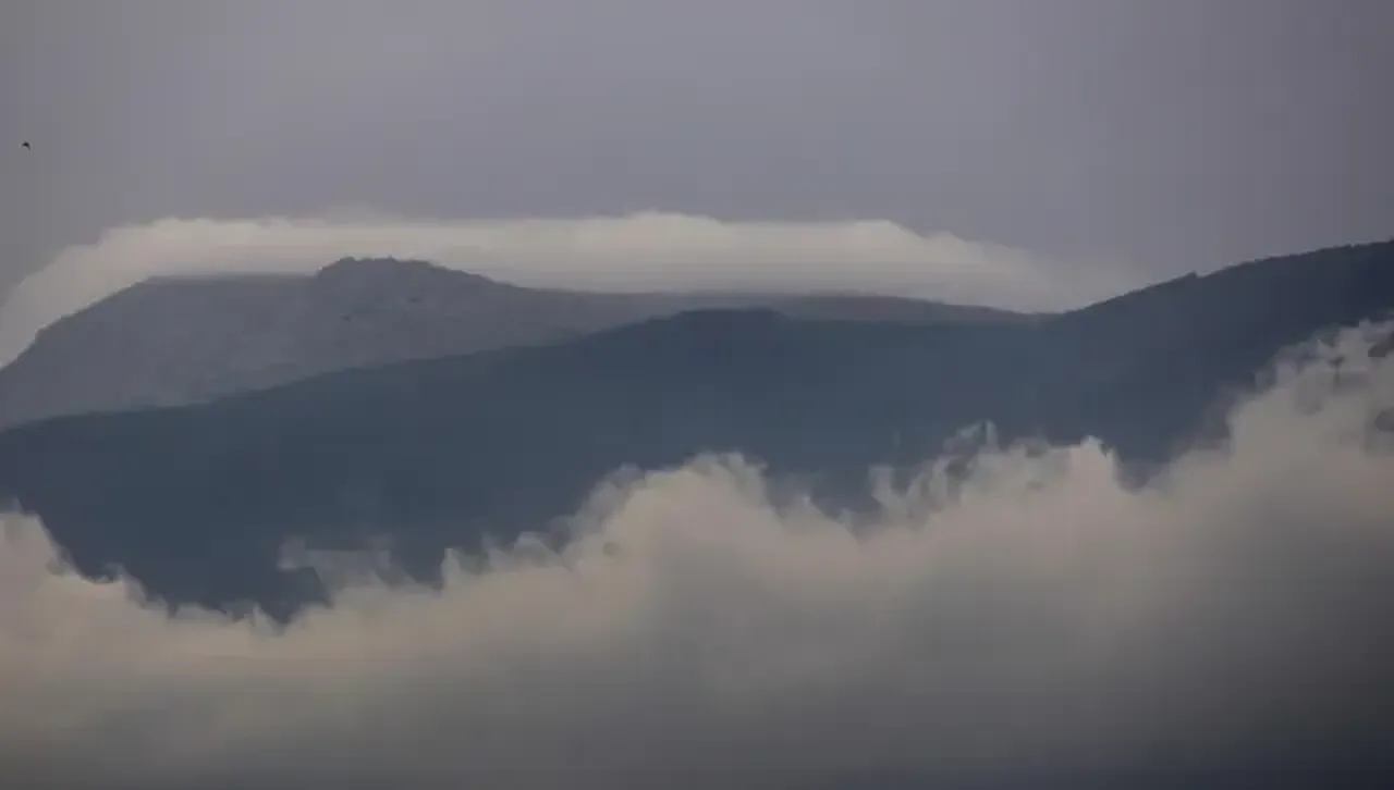 Валежите спират, а температурите растат! Сутринта все още ще превалява на изток 