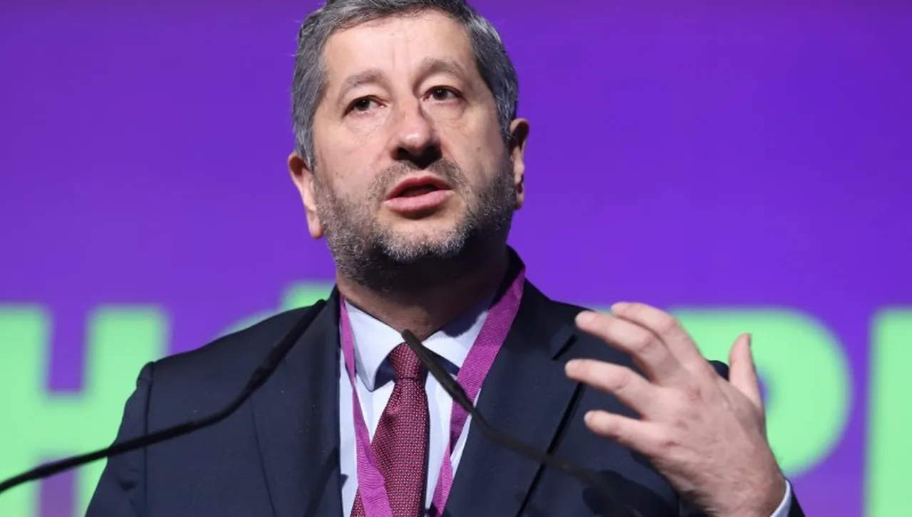 "Да България" избира днес председател на националната си конференция