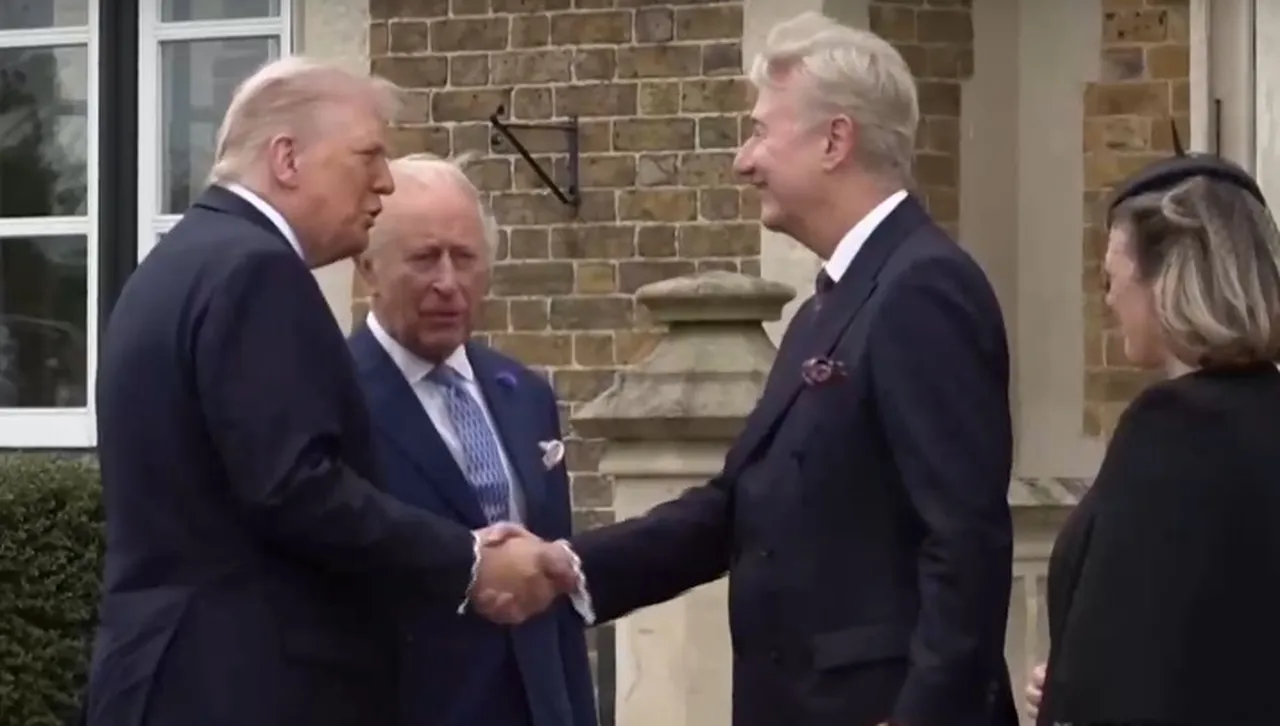 Чарлз III посрещна Тръмп със салюти, коне и гайди