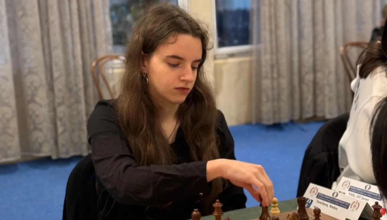 Тончева постигна две победи и реми на световното по шахмат до 20 години