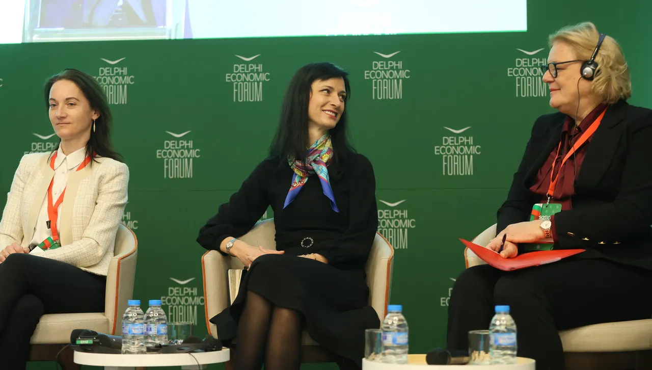 Мария Габриел: Трябва да престанем да бъдем Европа на докладите, а ...