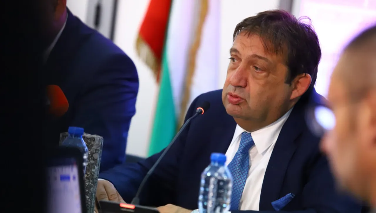 От ПП поискаха изслушване на бившия шеф на ДАНС Деньо