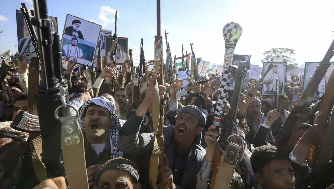 Хутите: Ще атакуваме кораби на САЩ, ако се включат към ударите срещу Иран