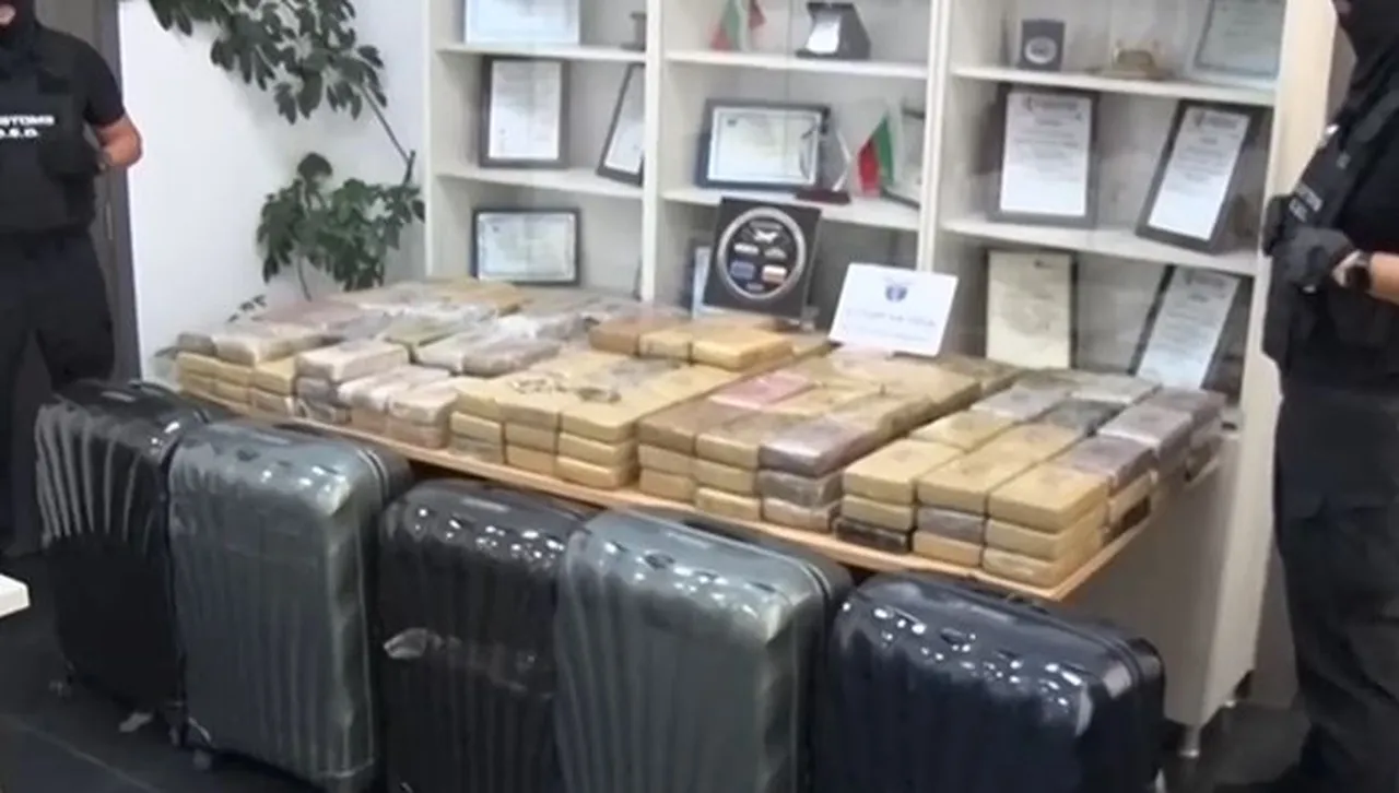 Аферата "Ориент експрес" - как дипломат от Конго, българин и белгийка опитаха да пренесат кокаин за 37 млн. лв.