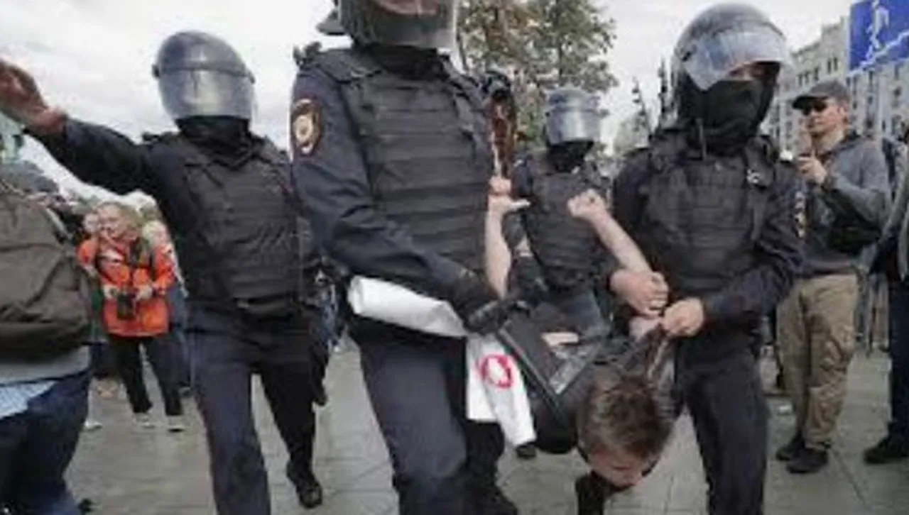 В Русия дават премии на полицаите, ако изпратят арестанти на война